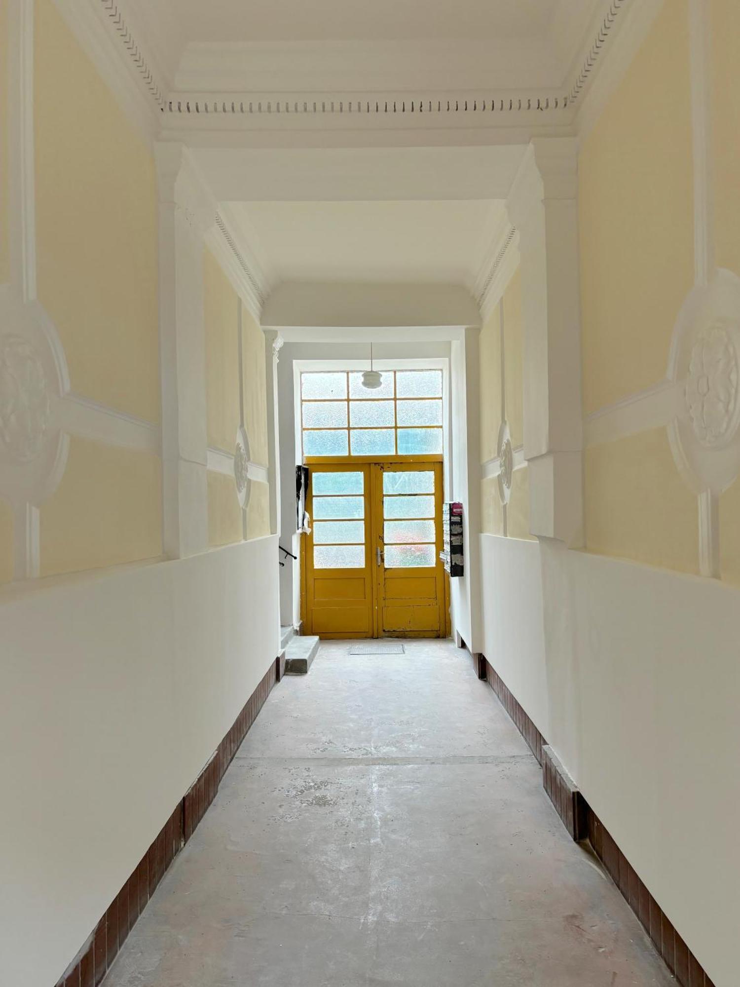 Altbauwohnung Mit Charme - Selbst Check In - Queensize Bett Вена Экстерьер фото